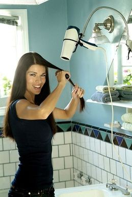 BLOC N GO BRAS DE MAINTIEN POUR SECHE CHEVEUX — image 3